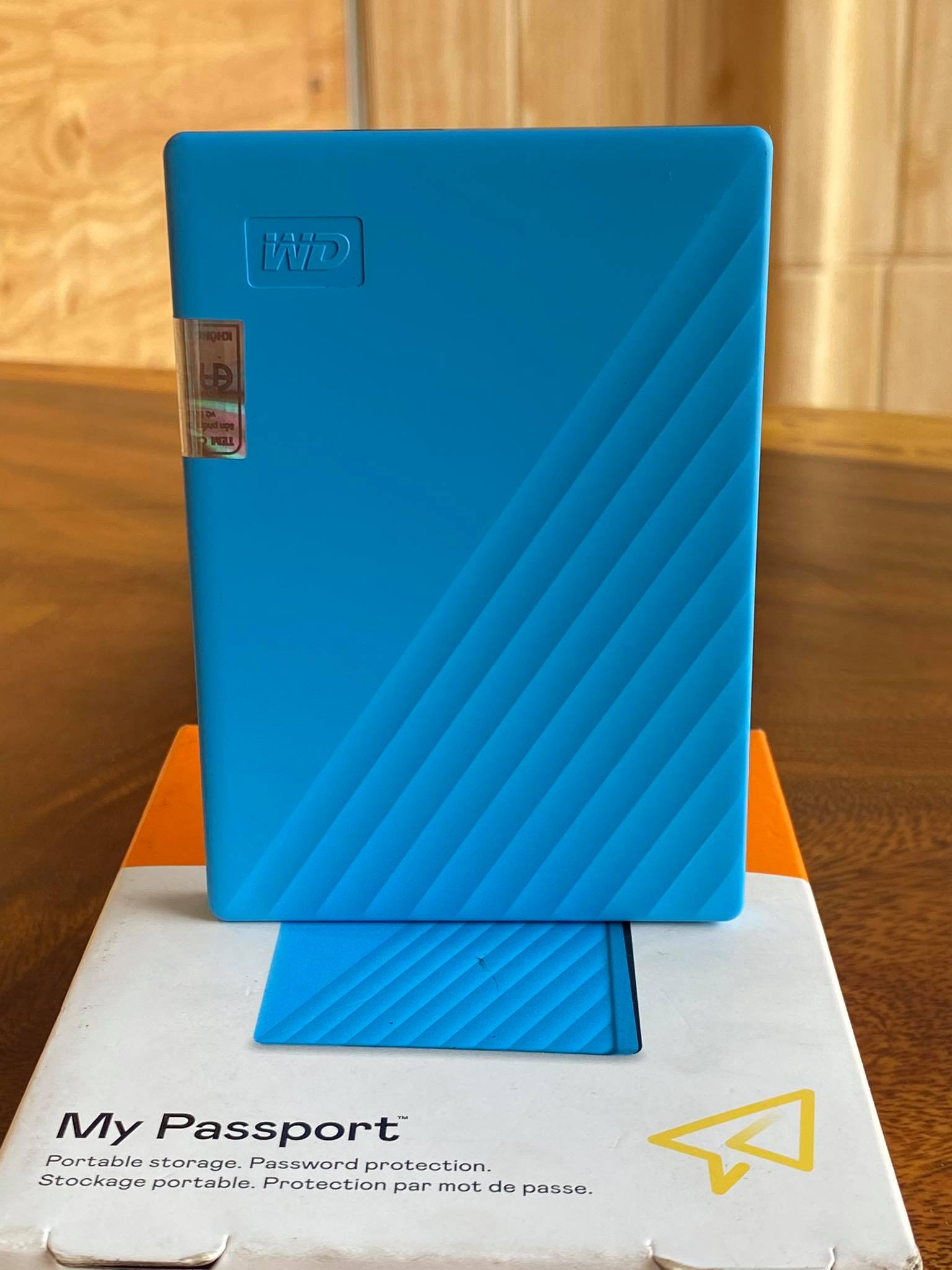 Ổ cứng di dộng WD My Passport 1TB Fullbox - BH đến 12-2023
